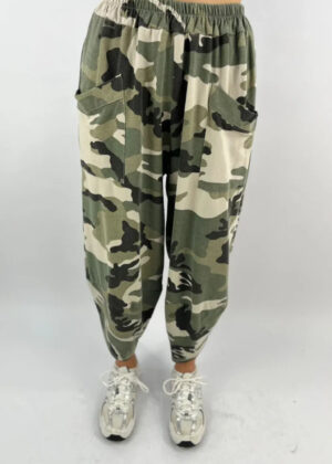 Made in Italy Camouflage Pocket Front Trouser
