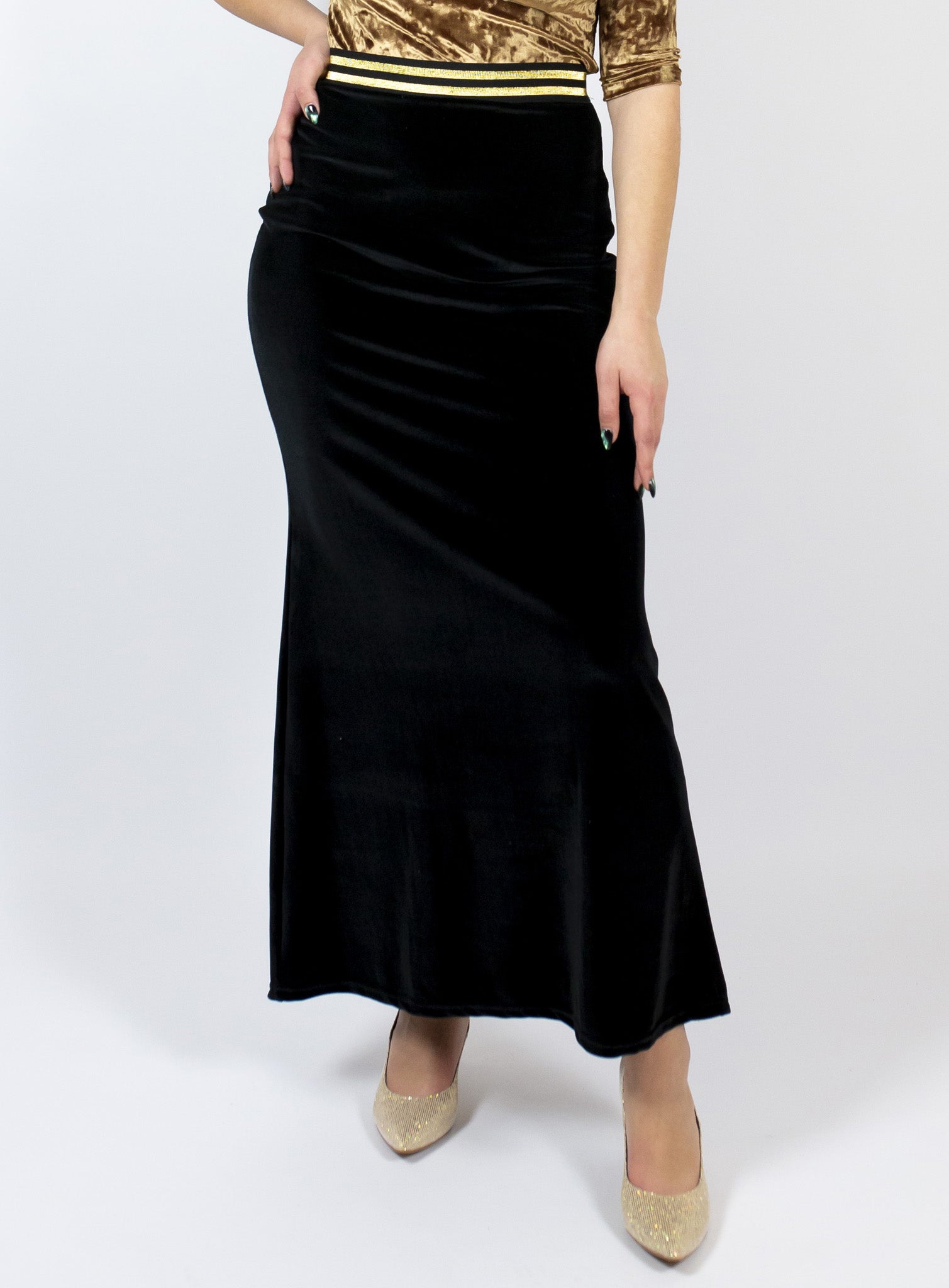 Midnight Velvet Skirt - Image 4