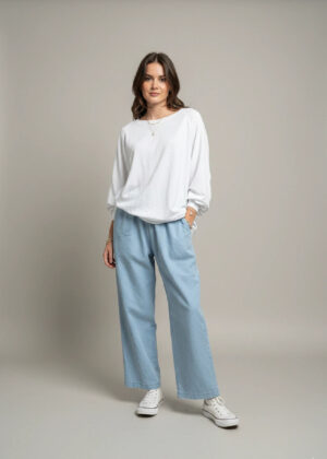 Women's High-Waisted Relaxed Fit Straight-Leg Jeans